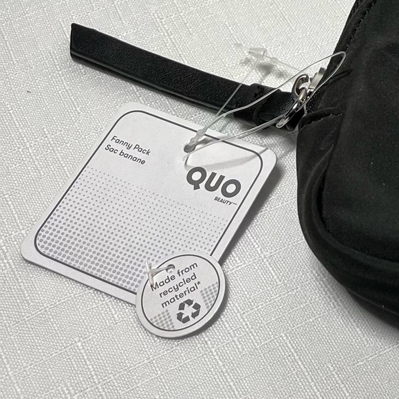 QUO Belt Bag Fanny Pack.
New
Adjustable strap
Crossbody - Picture 4 of 4